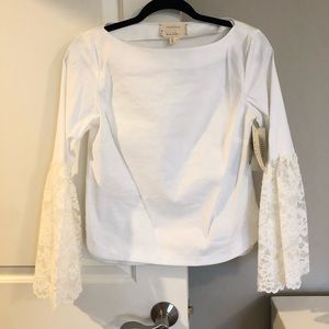 Artelier Bellsleeve top with lace by Nicole Miller